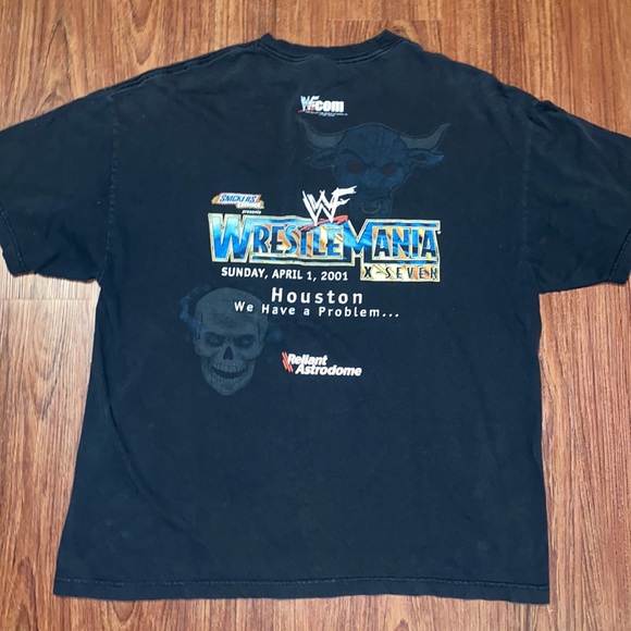 WWF Shirt - Picture 3 of 7